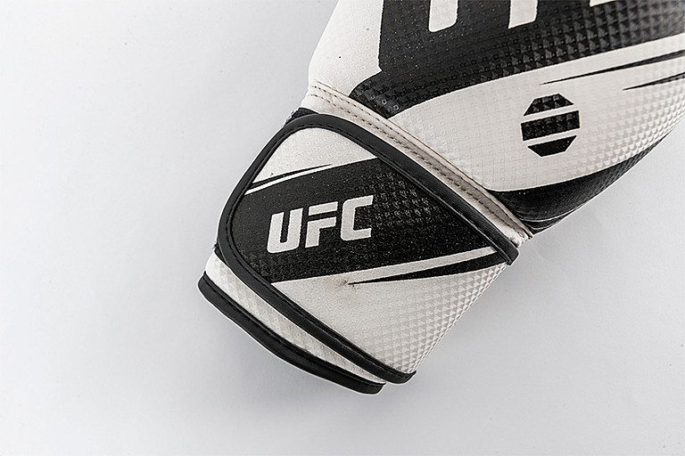 UFC PRO Performance Rush 12 Oz - белые
