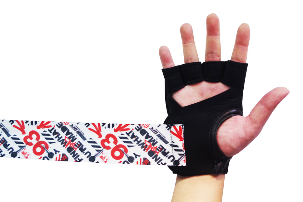 Гелевые бинты UFC Gel Glove Wraps RD/WH, SM